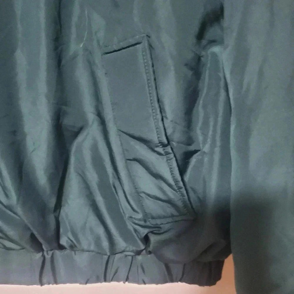 Green crop style puffy jacket - Picture 7 of 7